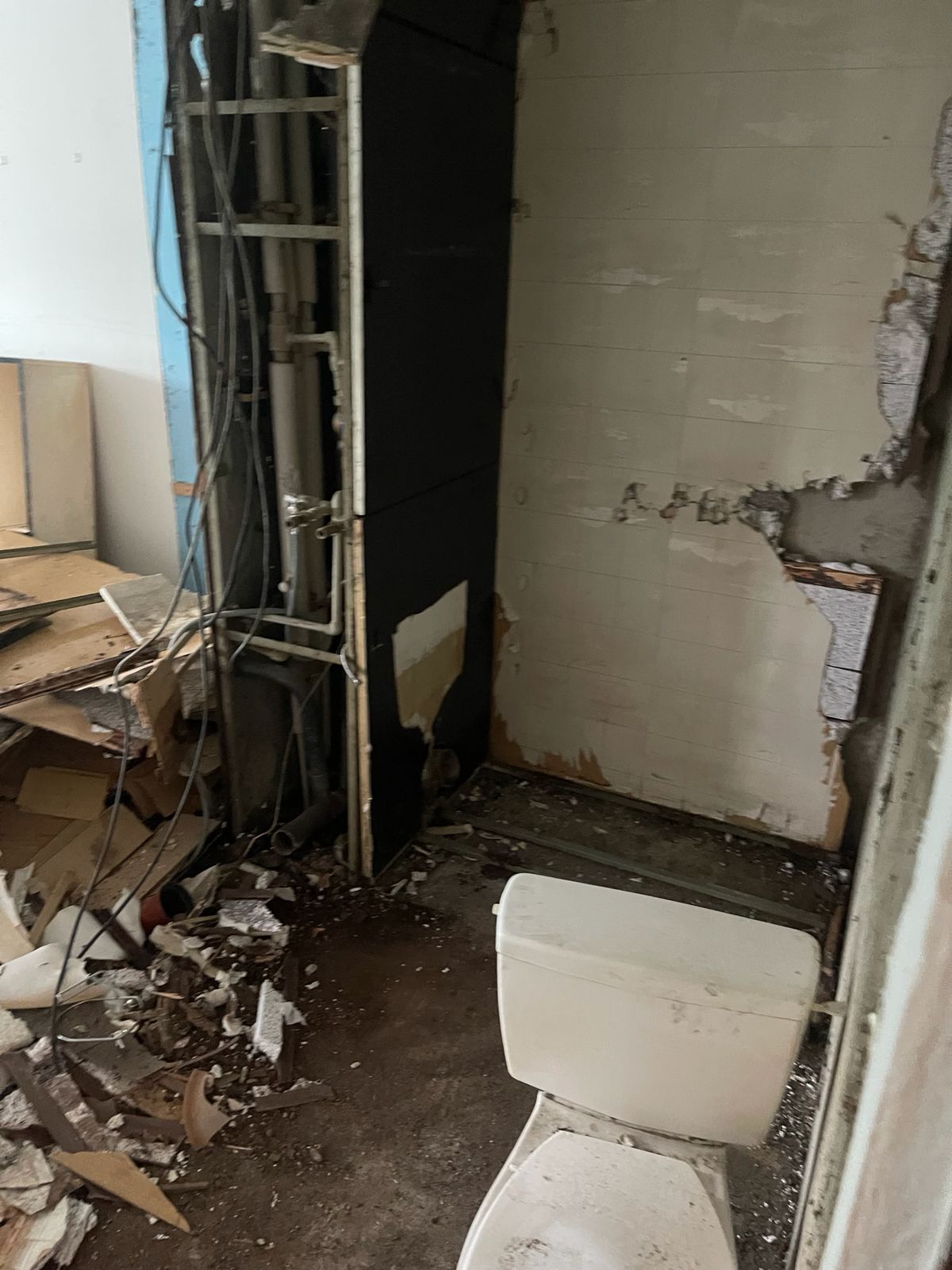 Rekonstrukce bytu - WhatsApp Image 2025-12-14 at 22.09.36 (1)